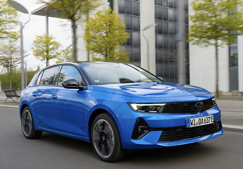 opel astra 2025